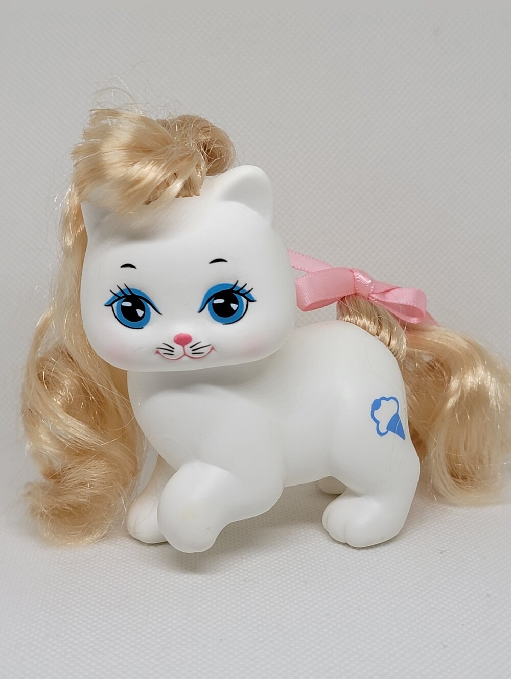 VINTAGE 1989 Mattel Little Pretty Kitty FROSTY FUR White Cat Ice Cream Toy 80s